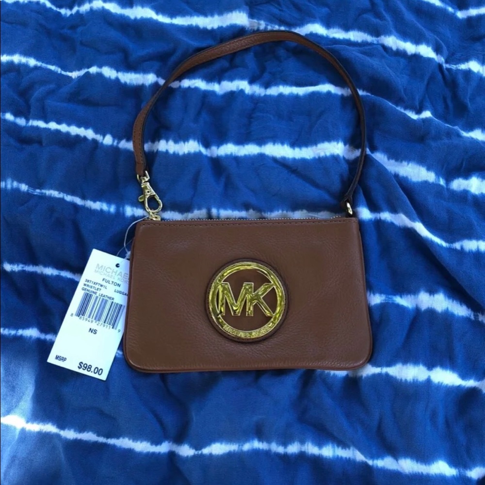 Fulton Wristlet